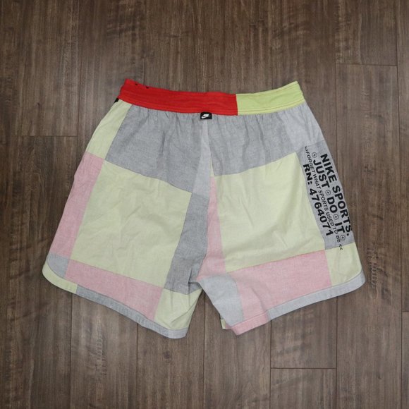 NWT Nike NSW Woven Shorts Red Medium - Picture 8 of 9